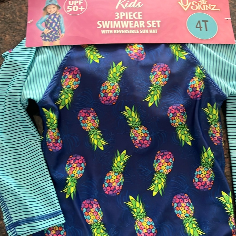 UVskinz 4T swimwear set rash guard sun protection hat toddler kids